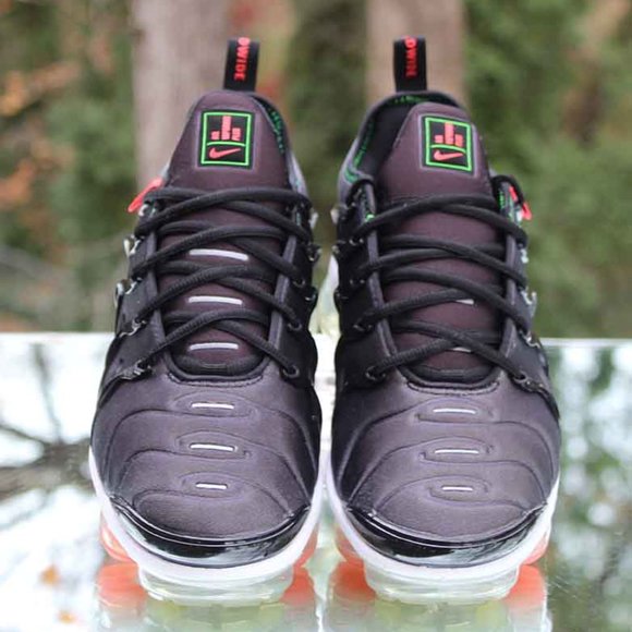Nike Air VaporMax Plus Worldwide Pack Men’s Size 8 - Picture 8 of 12